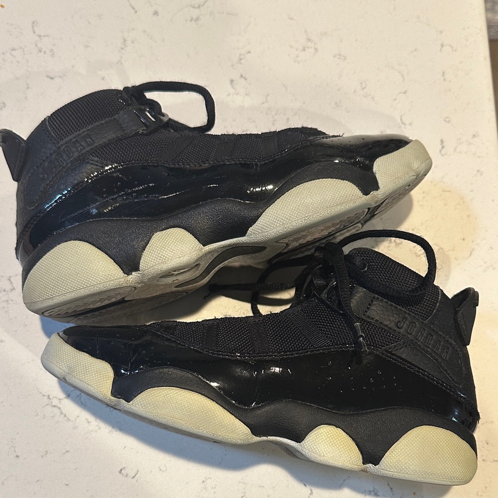 Nike Air Jordan 6 rings sneakers